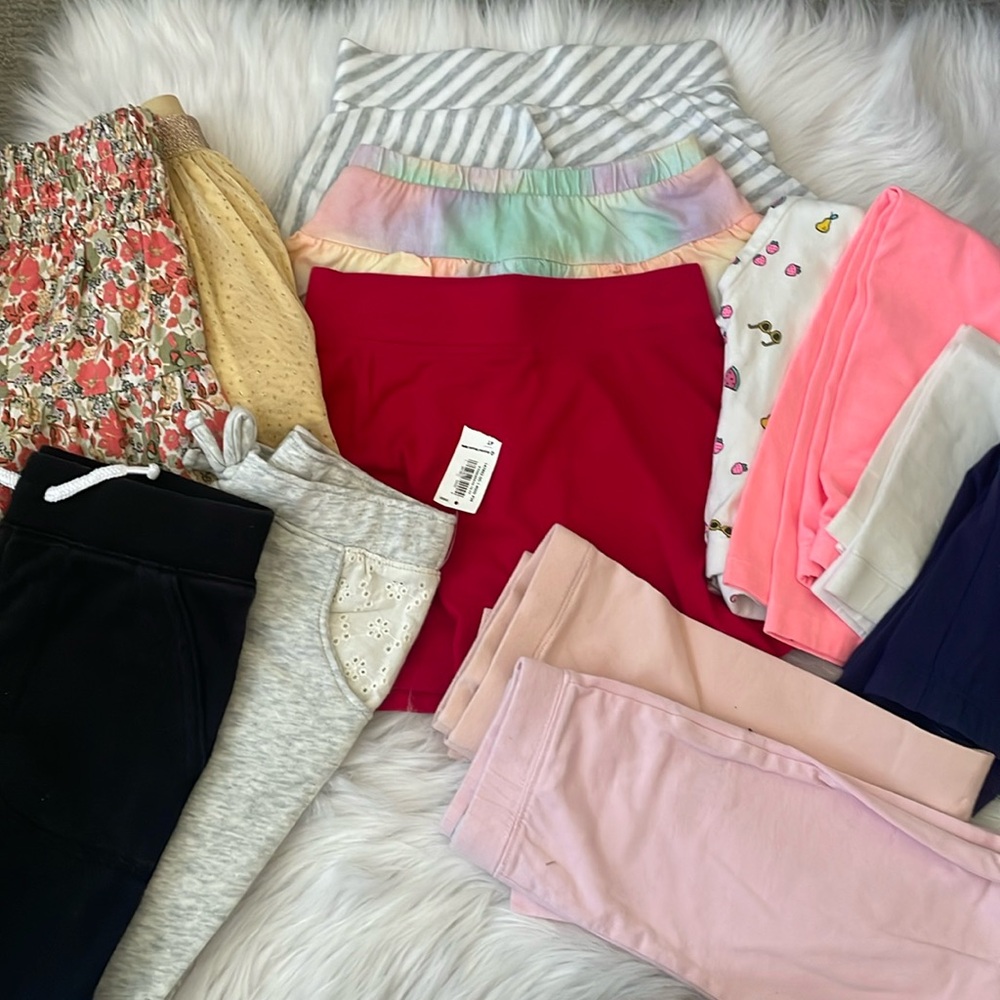 Size 4 bundle - 3 skorts  / 2 skirts / 2 joggers / 6 pants